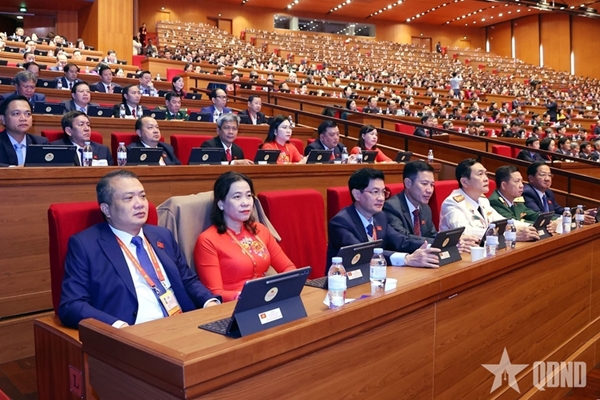 “Nói ít - làm nhiều - làm đến cùng” Chuyển quyết tâm chính trị thành hành động thực chất